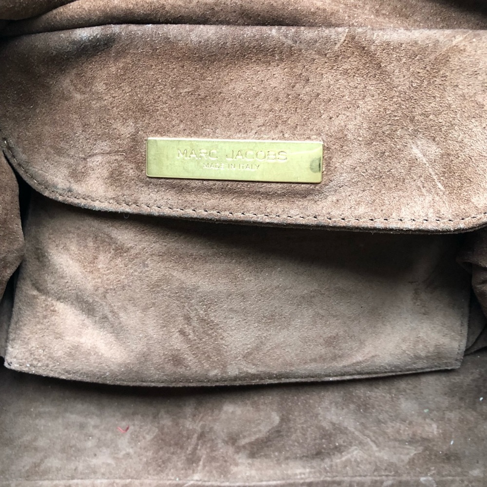 Marc Jacobs Creme Venetia Satchel w Gold Hardware - Picture 8 of 8